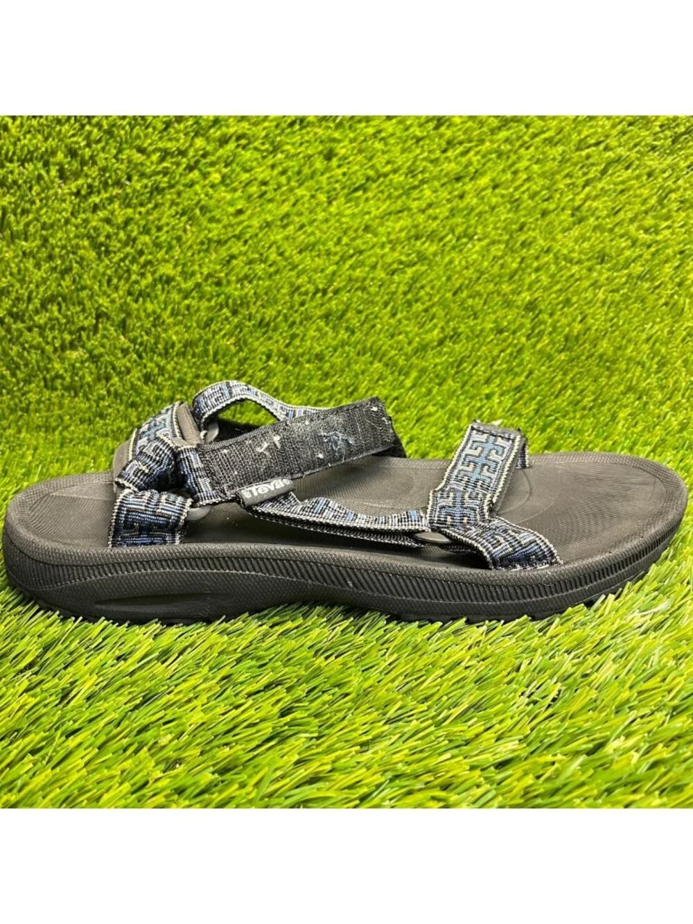 Teva Hurricane XLT2 Mens Size 9 Black Blue Beach Walking Outdoor Sport Sandals